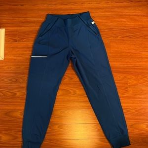 Scrub Joggers, by infinity size small